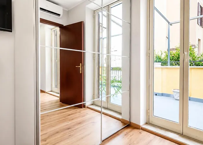 Apartamento Elegantis Campo Marzio Penthouse With Terrace - Elegance Near Spanish Steps Trevi And Pantheon *